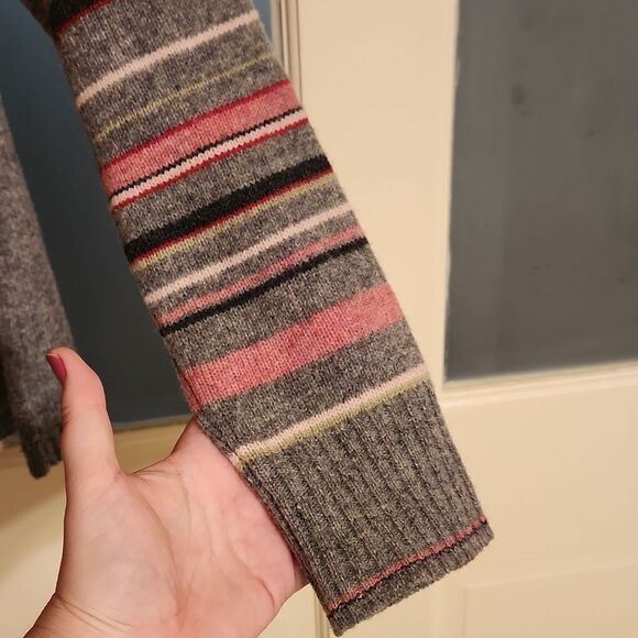 Eddie Bauer Collectibles 100% Lambs Wool Gray Sweater w/ Pink Stripes Size L - Picture 4 of 11